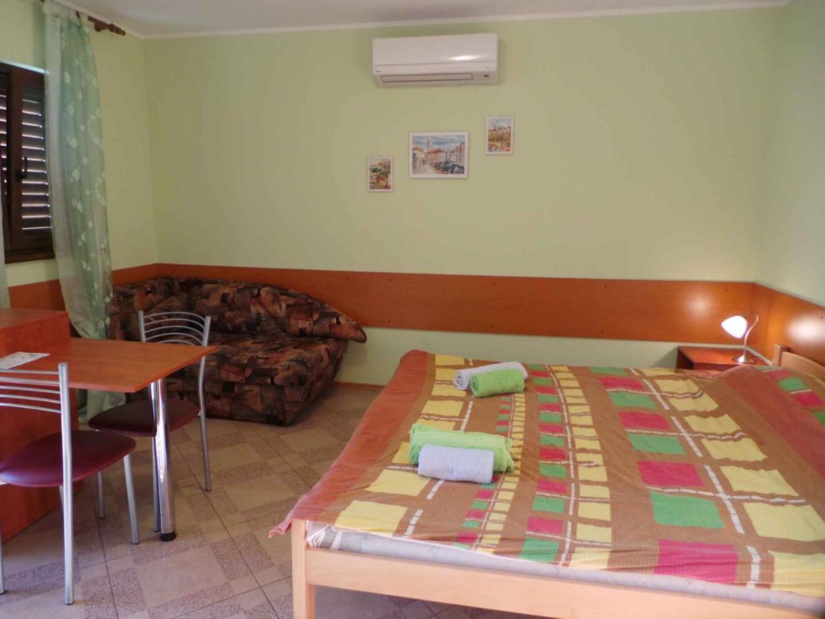 Studio In Plomin Luka/Istrien 8881 Exteriör bild